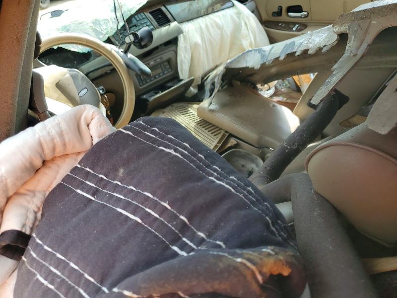 55886126 :رقم المزاد ، 1LNHM82W6XY686222 vin ، 1999 Lincoln Town Car مزاد بيع