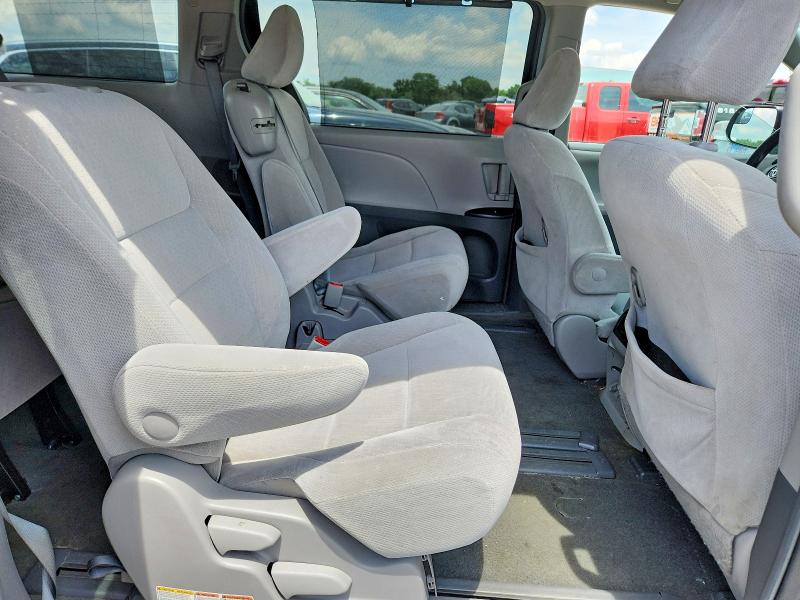 2015 Toyota Sienna მანქანა იყიდება აუქციონზე, vin: 5TDKK3DCXFS613354, აუქციონის ნომერი: 55976956