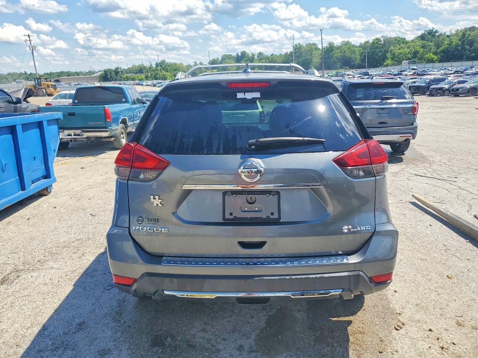 56957406 :رقم المزاد ، 5N1AT2MV2JC760889 vin ، 2018 Nissan Rogue مزاد بيع