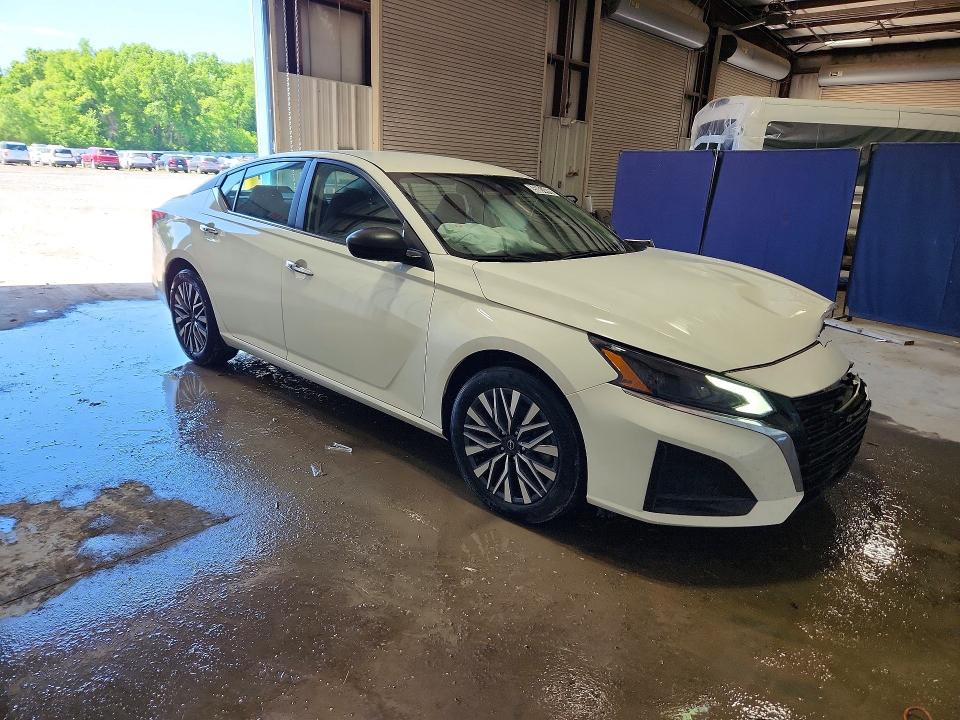 55861476 :رقم المزاد ، 1N4BL4DV8SN375692 vin ، 2025 Nissan Altima مزاد بيع