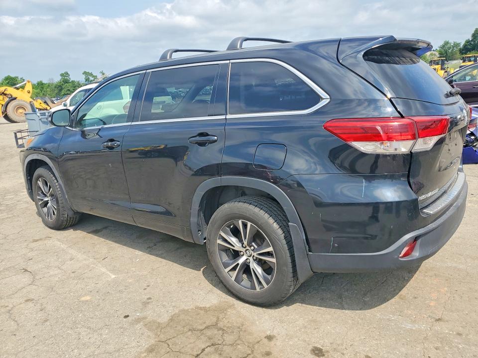 Продажа на аукционе авто 2018 Toyota Highlander, vin: 5TDBZRFH2JS850520, номер лота: 57246596