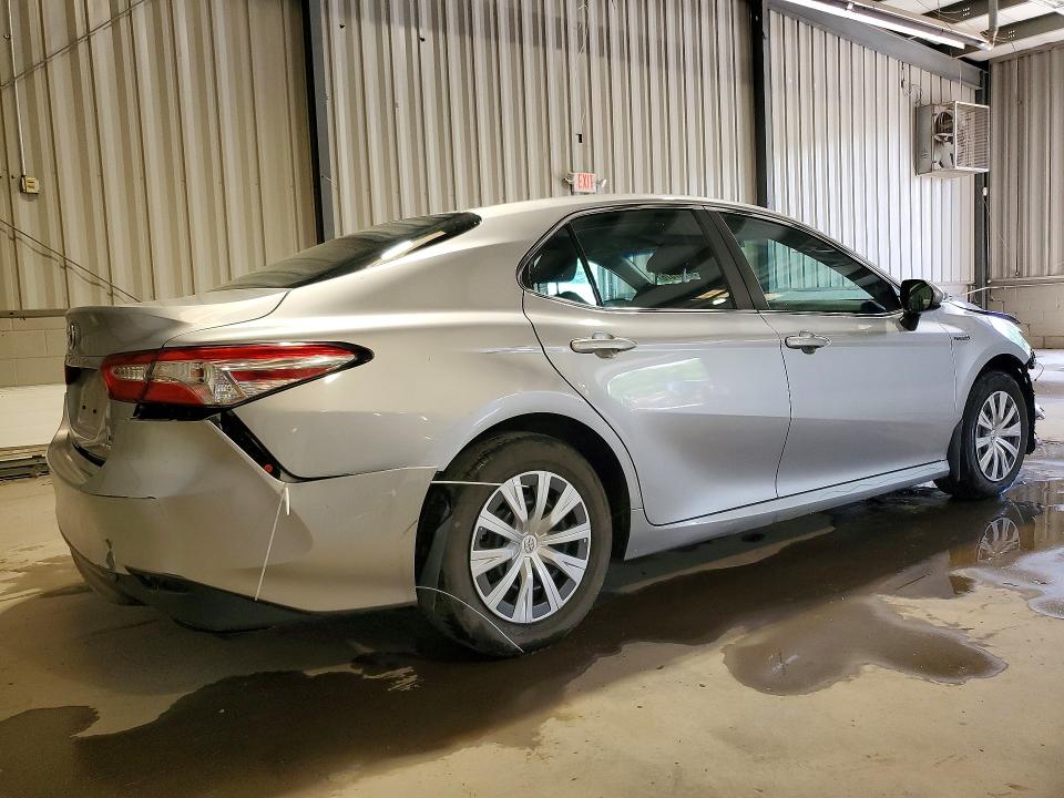2018 Toyota Camry მანქანა იყიდება აუქციონზე, vin: 4T1B31HK0JU502430, აუქციონის ნომერი: 56137576