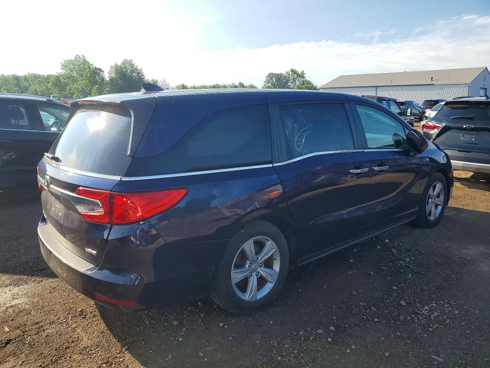 59060186 :رقم المزاد ، 5FNRL6H54KB102620 vin ، 2019 Honda Odyssey مزاد بيع