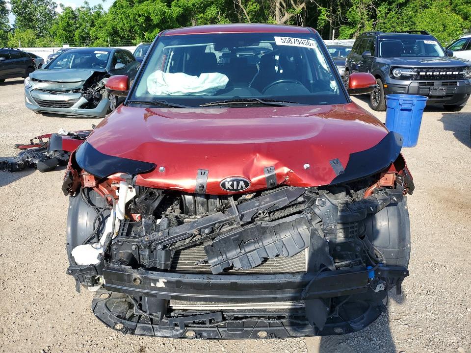 55879456 :رقم المزاد ، KNDJ33AU0L7111030 vin ، 2020 Kia Soul مزاد بيع