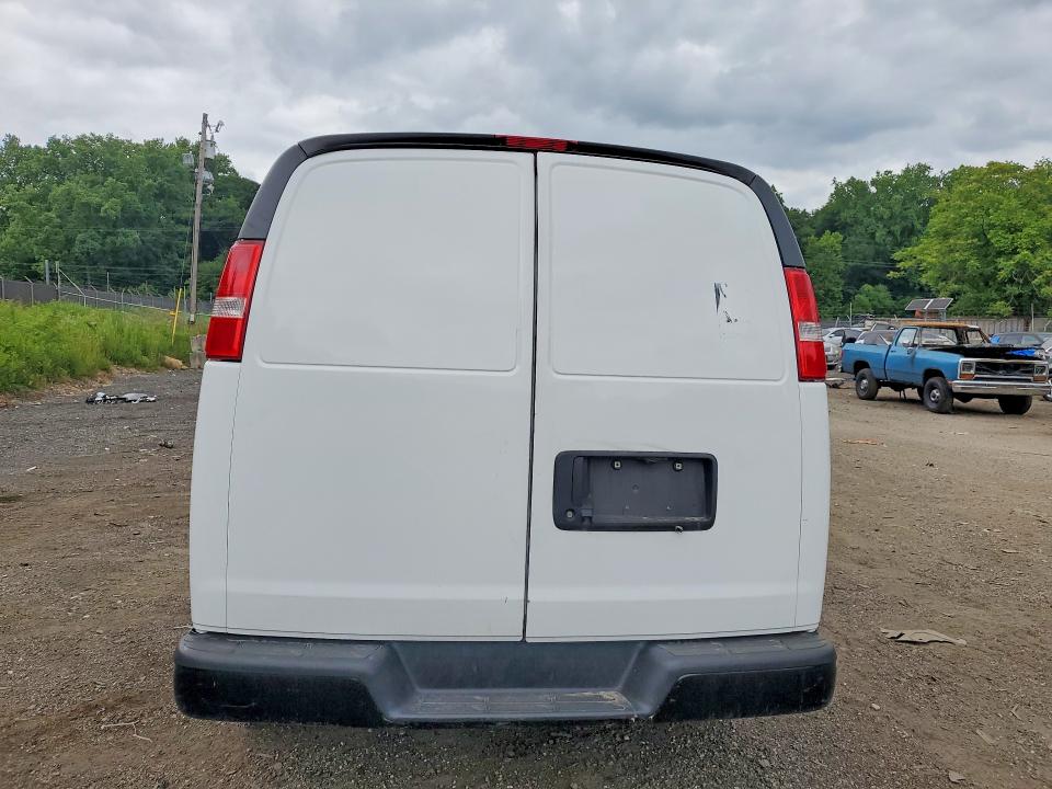 2022 Chevrolet Express 2500 მანქანა იყიდება აუქციონზე, vin: 1GCWGAF1XN1242372, აუქციონის ნომერი: 54882726