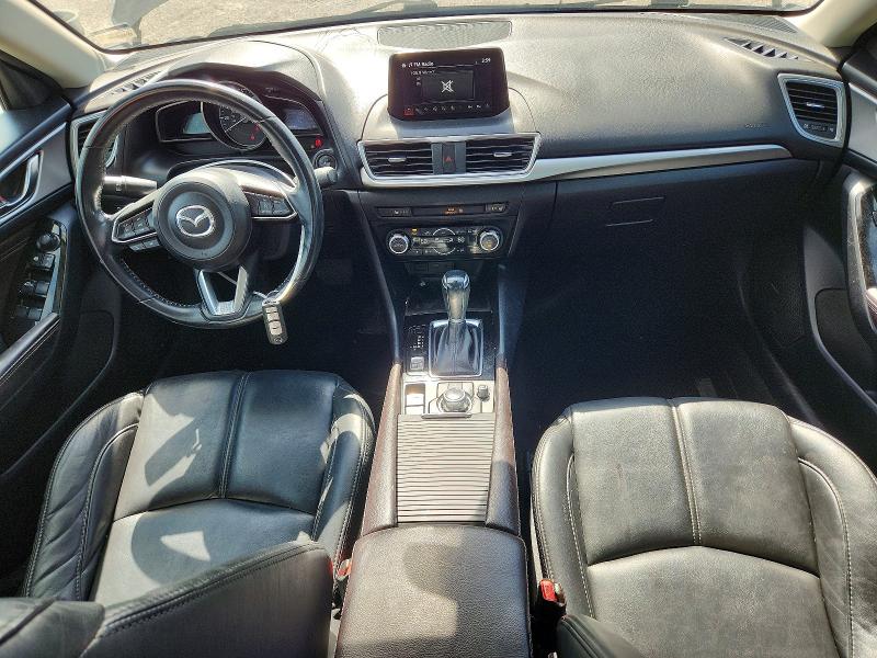 2018 Mazda 3 მანქანა იყიდება აუქციონზე, vin: 3MZBN1V30JM272904, აუქციონის ნომერი: 57418026