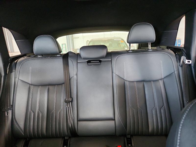 57493496 :رقم المزاد ، WA1VAAGE6KB006008 vin ، 2019 Audi E-tron مزاد بيع