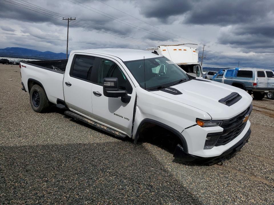 56420576 :رقم المزاد ، 1GC4YLE7XRF265245 vin ، 2024 Chevrolet Silverado مزاد بيع
