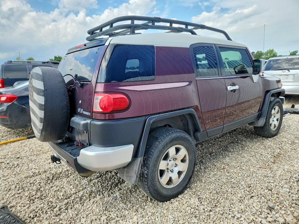 56483516 :رقم المزاد ، JTEBU11F570006484 vin ، 2007 Toyota Fj Cruiser مزاد بيع