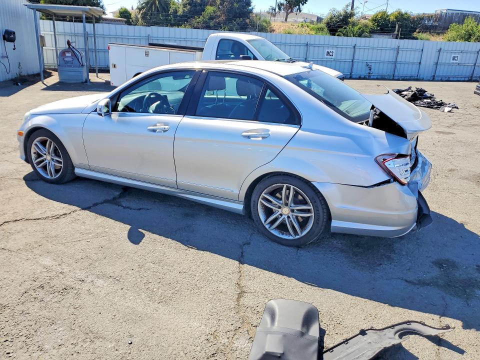 2014 Mercedes-benz C მანქანა იყიდება აუქციონზე, vin: WDDGF4HB0EA955169, აუქციონის ნომერი: 58749336