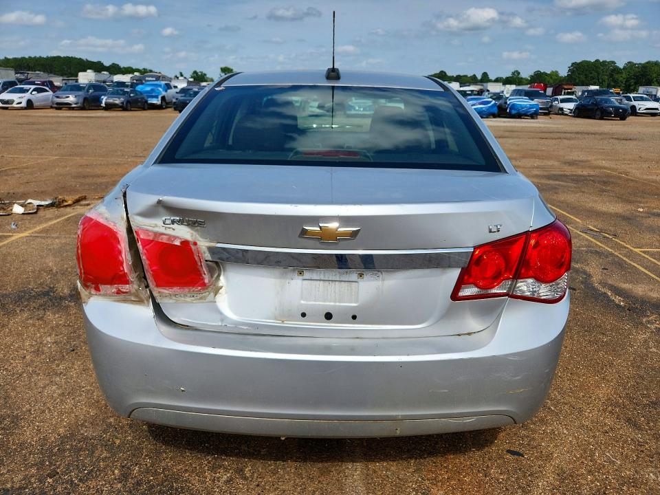 57652756 :رقم المزاد ، 1G1PE5SB3G7175669 vin ، 2016 Chevrolet Cruze مزاد بيع
