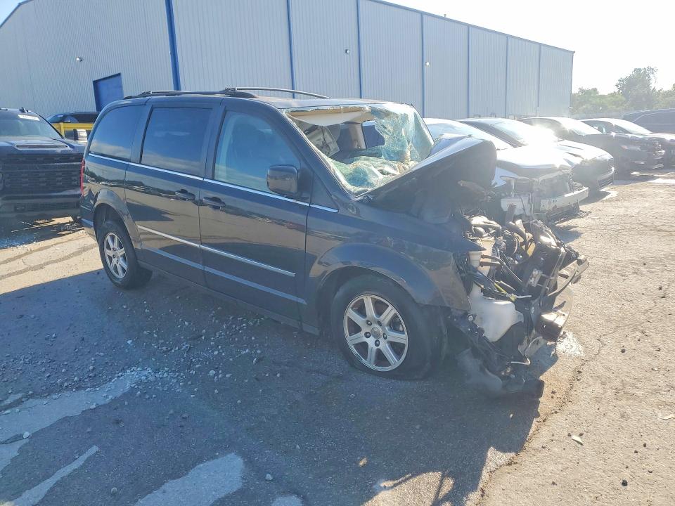 2010 Chrysler Town & Country მანქანა იყიდება აუქციონზე, vin: 2A4RR5D18AR266560, აუქციონის ნომერი: 56845976