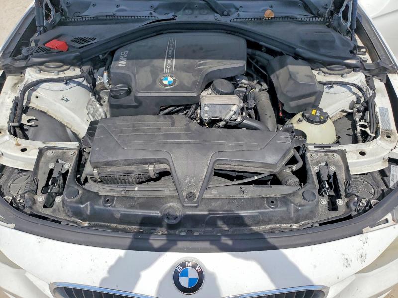 2015 Bmw 320 მანქანა იყიდება აუქციონზე, vin: WBA3B1G56FNT04280, აუქციონის ნომერი: 58139286