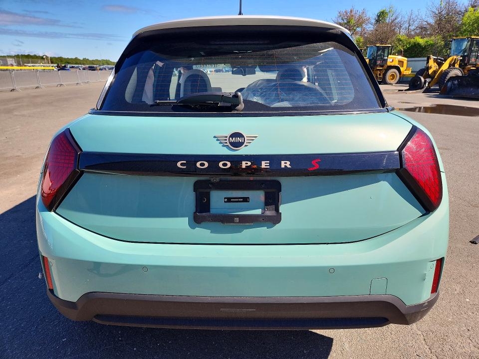 57252226 :رقم المزاد ، WMW53GD06T2Y03904 vin ، 2026 Mini Cooper مزاد بيع