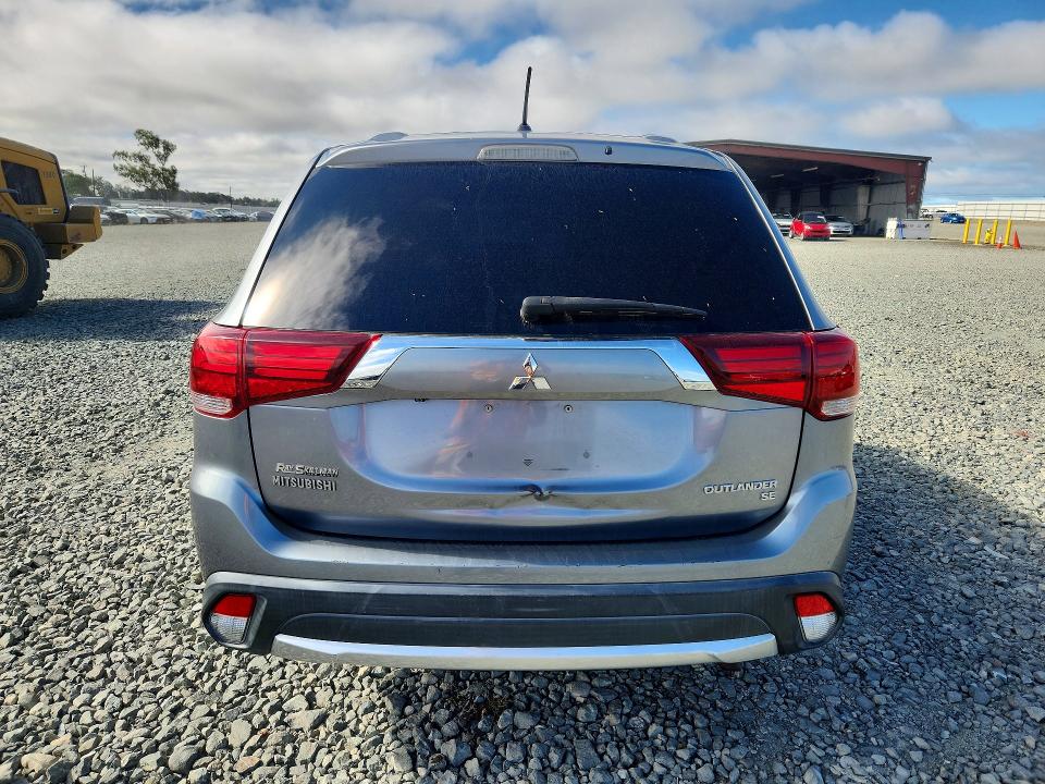56514536 :رقم المزاد ، JA4AD3A30GZ006156 vin ، 2016 Mitsubishi Outlander مزاد بيع