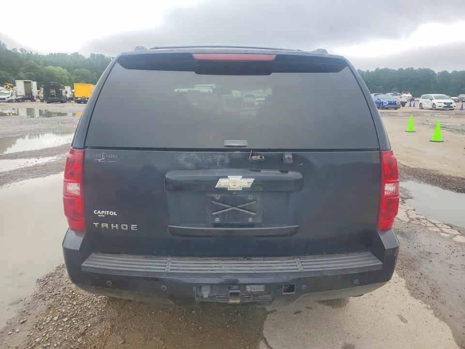57853736 :رقم المزاد ، 1GNFC13J38J216336 vin ، 2008 Chevrolet Tahoe مزاد بيع