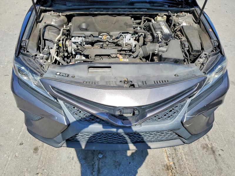 Auction sale of the 2018 Toyota Camry, vin: 4T1B11HK4JU043232, lot number: 58655426