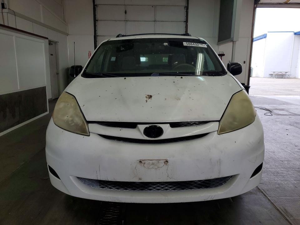Продаж на аукціоні авто 2010 Toyota Sienna, vin: 5TDKK4CC0AS303584, номер лоту: 58843216