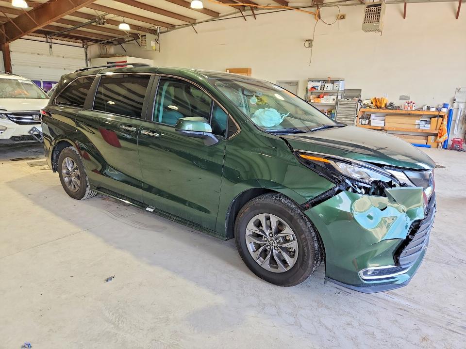 2023 Toyota Sienna მანქანა იყიდება აუქციონზე, vin: 5TDYRKEC6PS146126, აუქციონის ნომერი: 58604906