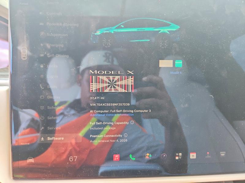 57009976 :رقم المزاد ، 7SAXCBE69NF357039 vin ، 2022 Tesla Model X مزاد بيع