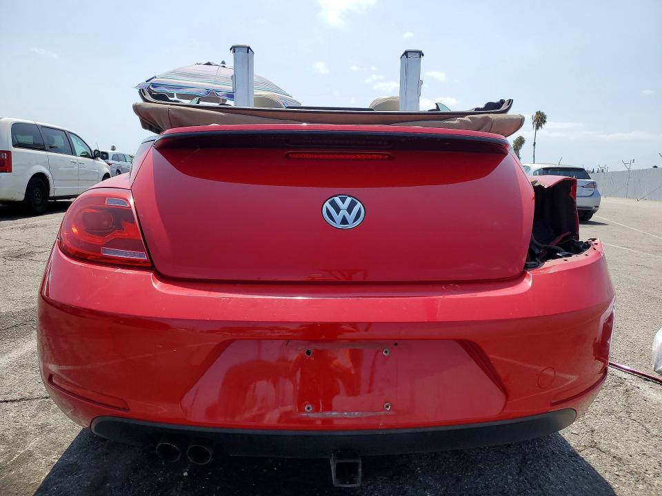 85971125 :رقم المزاد ، 3VW5P7AT1DM822728 vin ، 2013 Volkswagen Beetle مزاد بيع