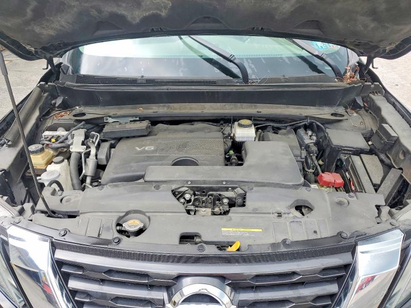 56791776 :رقم المزاد ، 5N1DR2MM1HC907233 vin ، 2017 Nissan Pathfinder مزاد بيع