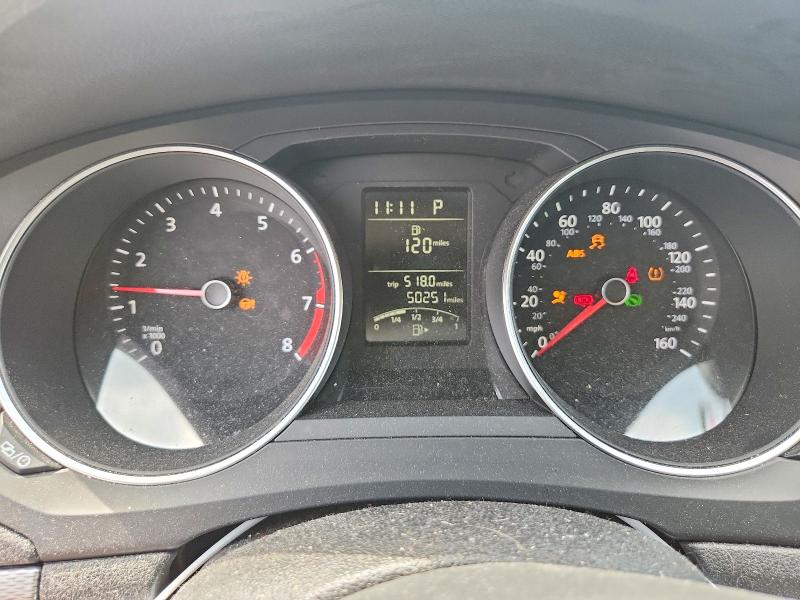 59125916 :رقم المزاد ، 3VW2B7AJ3JM227651 vin ، 2018 Volkswagen Jetta مزاد بيع