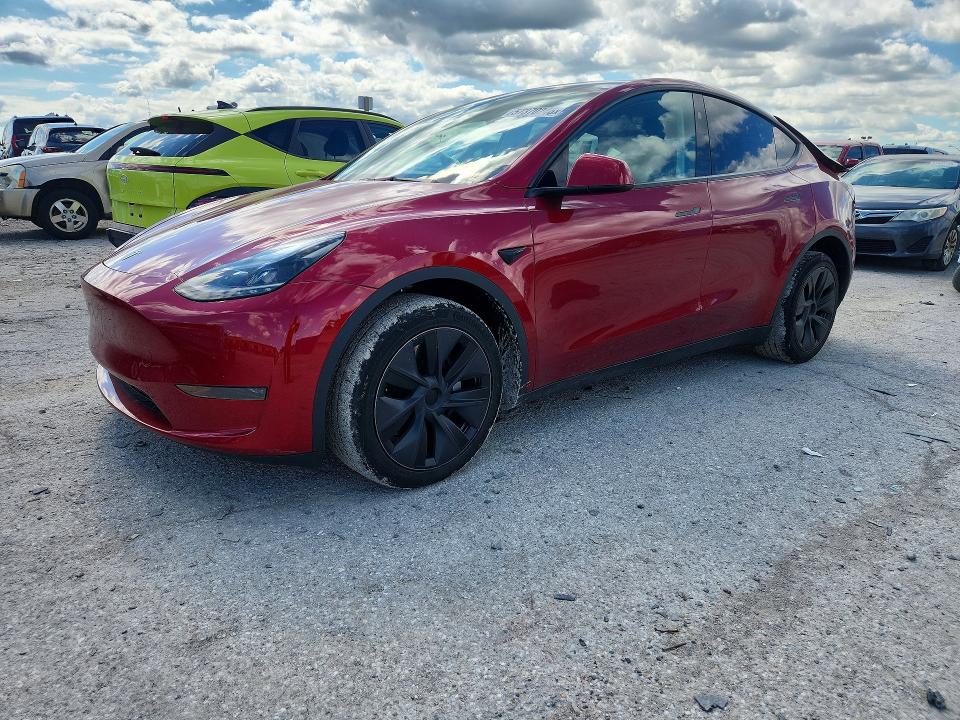 2024 Tesla Model Y მანქანა იყიდება აუქციონზე, vin: 7SAYGDED9RF102738, აუქციონის ნომერი: 57370246