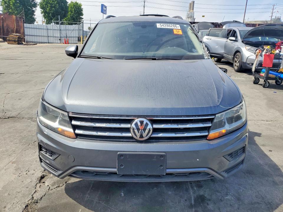 Продаж на аукціоні авто 2018 Volkswagen Tiguan, vin: 3VV3B7AX8JM087934, номер лоту: 54286286