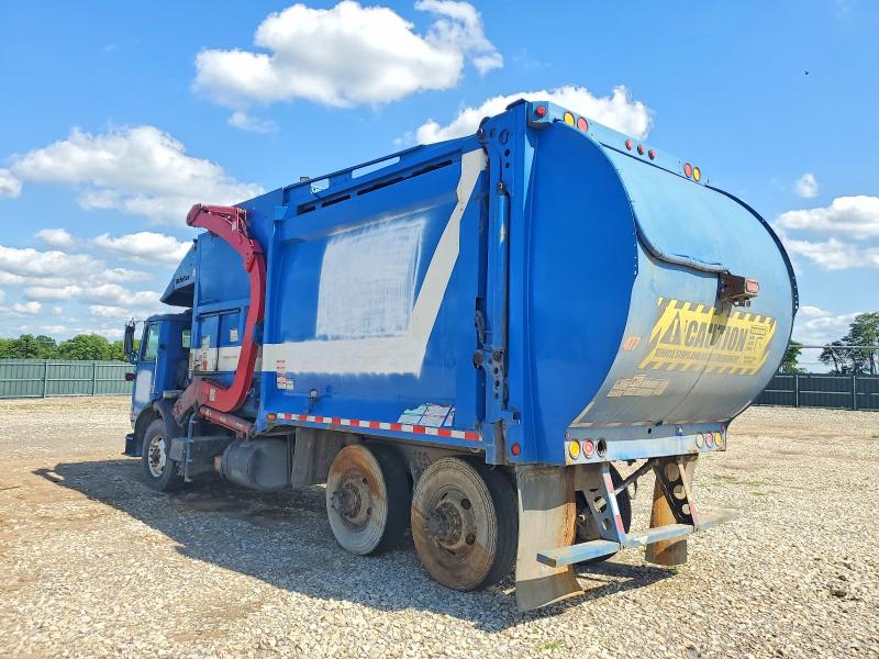 58812936 :رقم المزاد ، 5VCDC6JF68H205997 vin ، 2008 Autocar Llc Trashtruck مزاد بيع