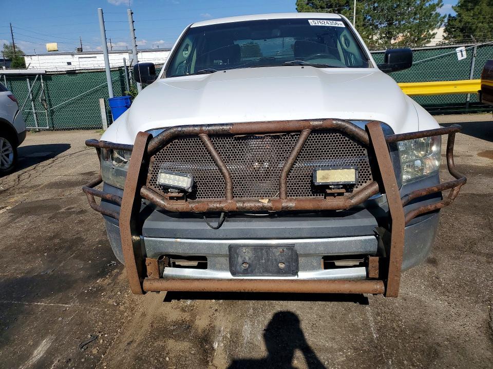 57624356 :رقم المزاد ، 1C6RR7KG7ES275576 vin ، 2014 Ram 1500 مزاد بيع
