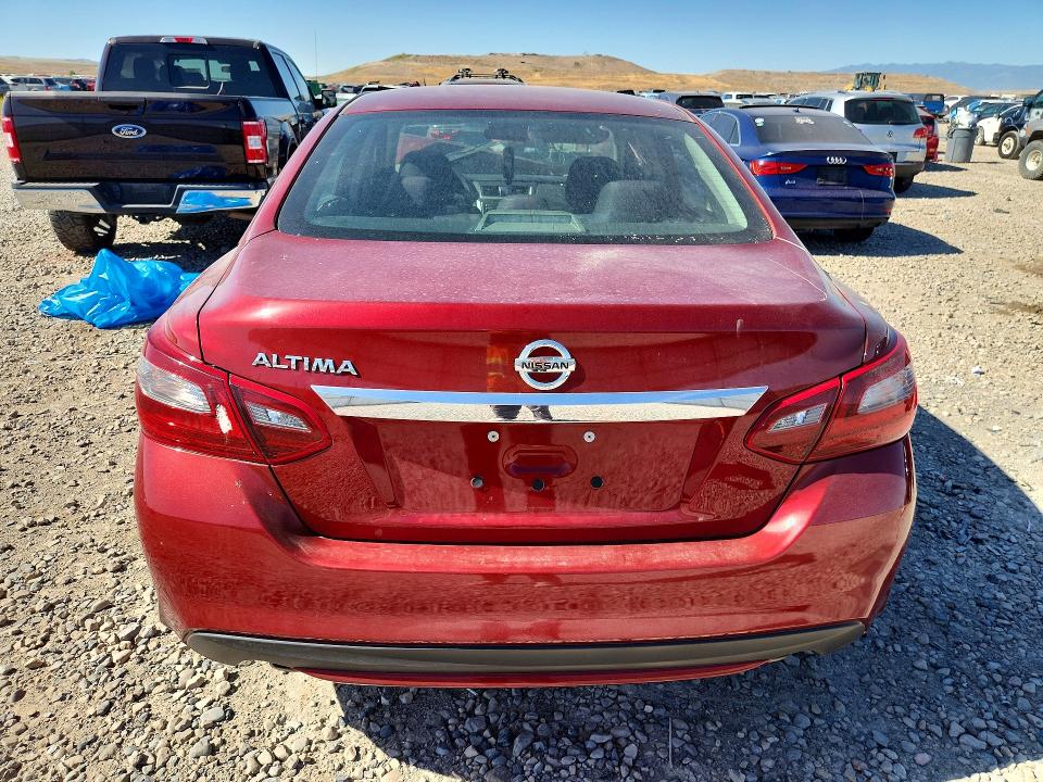 2018 Nissan Altima მანქანა იყიდება აუქციონზე, vin: 1N4AL3AP7JC279350, აუქციონის ნომერი: 55760716