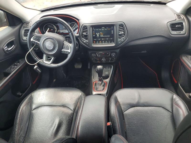 55514316 :رقم المزاد ، 3C4NJDDB8JT147791 vin ، 2018 Jeep Compass مزاد بيع