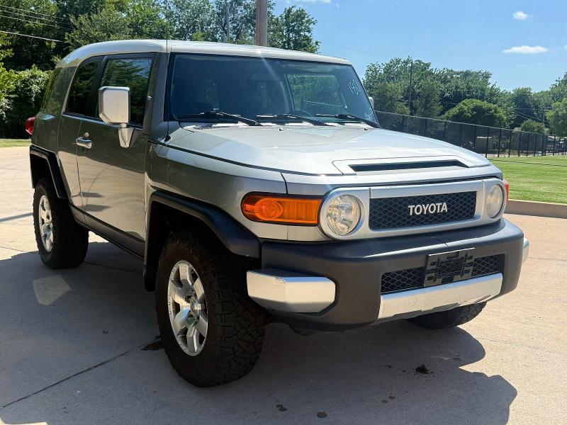 57238906 :رقم المزاد ، JTEBU11F09K067152 vin ، 2009 Toyota Fj Cruiser مزاد بيع