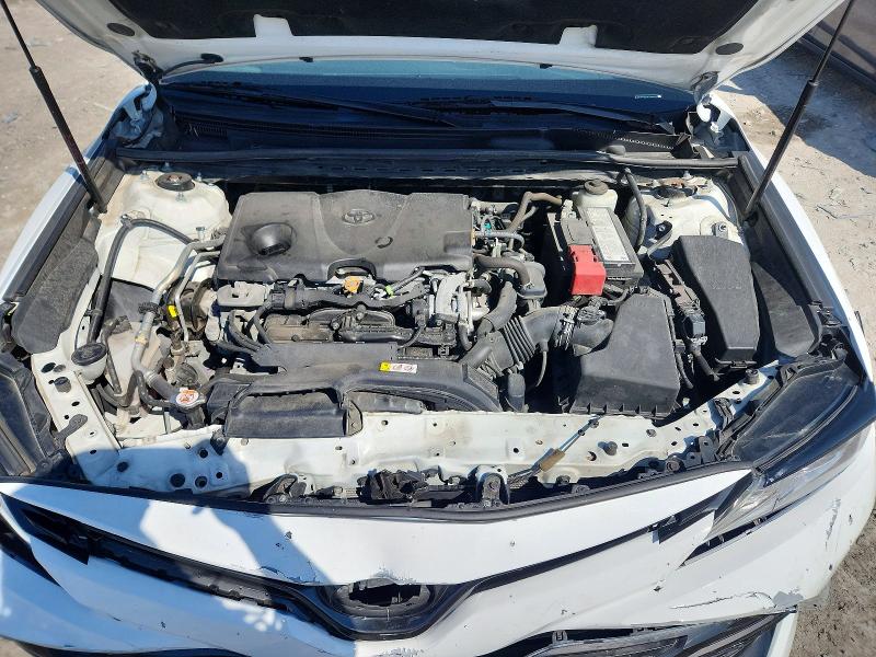 55439166 :رقم المزاد ، 4T1C11AK2LU977410 vin ، 2020 Toyota Camry مزاد بيع