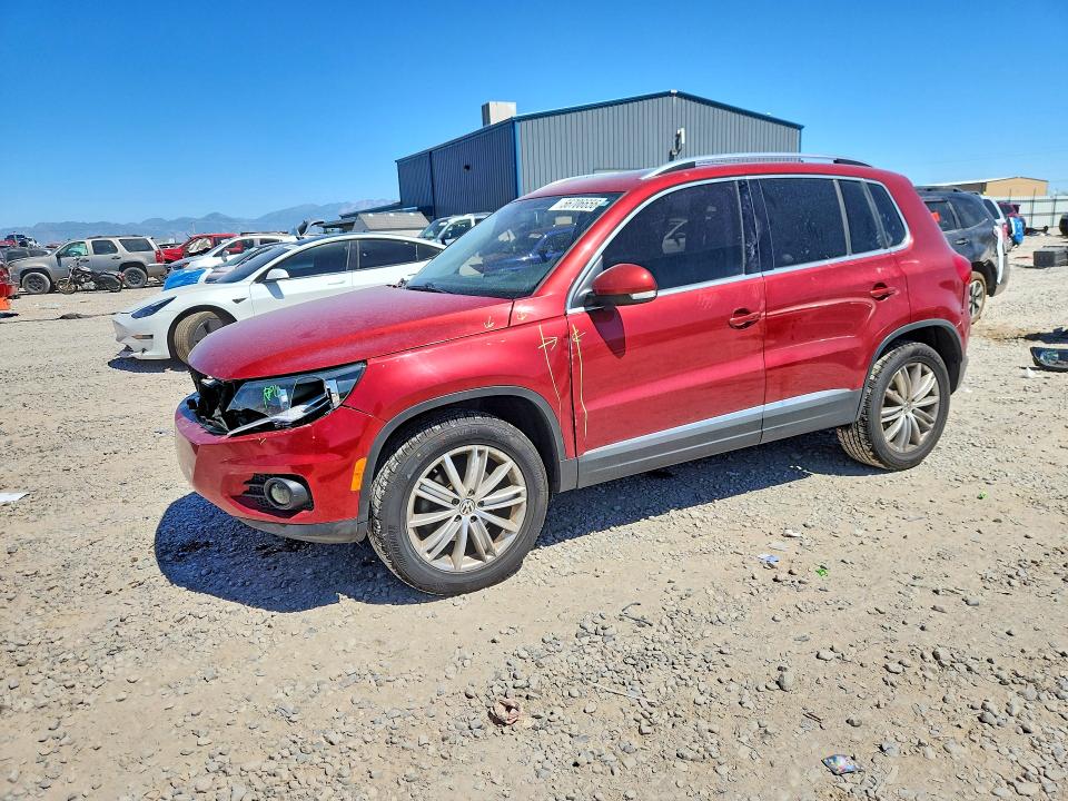 2014 Volkswagen Tiguan მანქანა იყიდება აუქციონზე, vin: WVGBV3AXXEW121609, აუქციონის ნომერი: 56706656