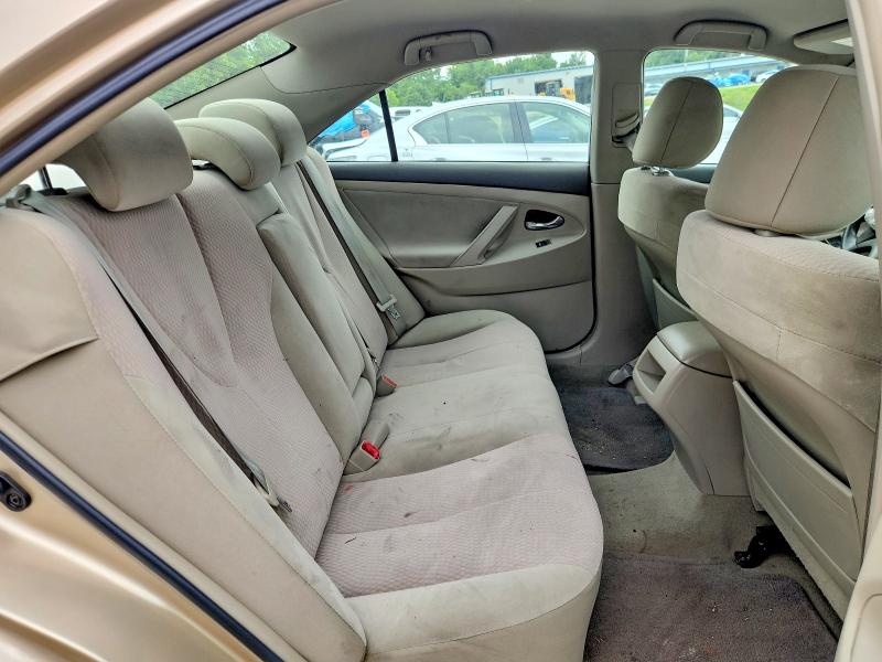 58008736 :رقم المزاد ، 4T1BF3EKXBU776727 vin ، 2011 Toyota Camry مزاد بيع