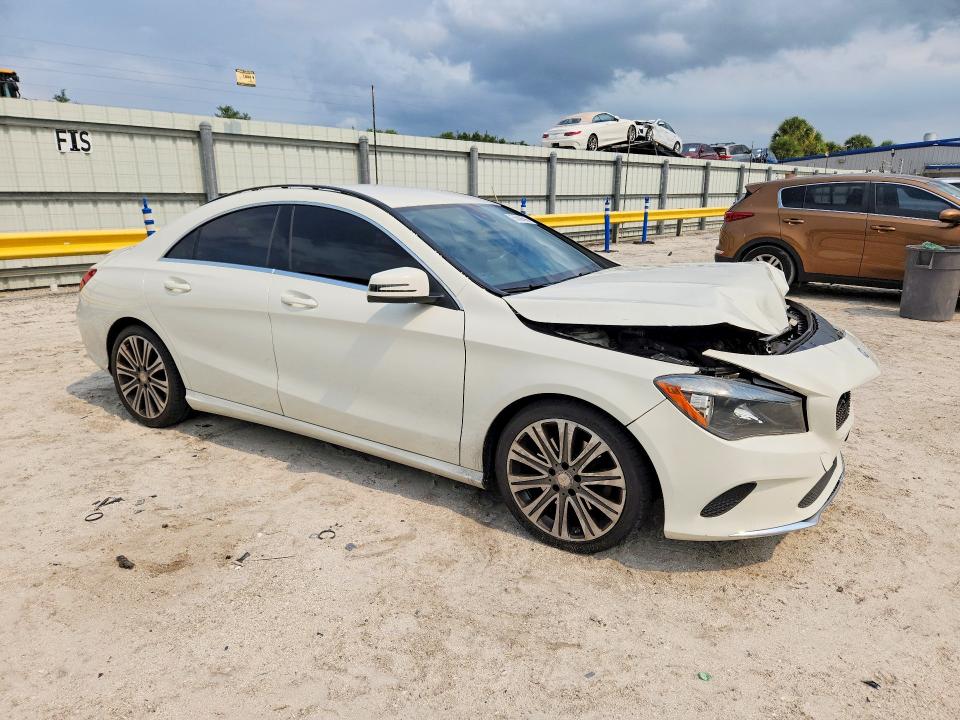 55686696 :رقم المزاد ، WDDSJ4EBXHN403656 vin ، 2017 Mercedes-benz Cla مزاد بيع