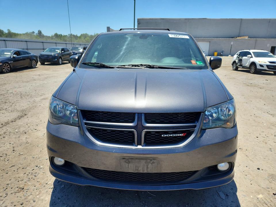 56173496 :رقم المزاد ، 2C4RDGEG6KR510341 vin ، 2019 Dodge Grand Caravan مزاد بيع