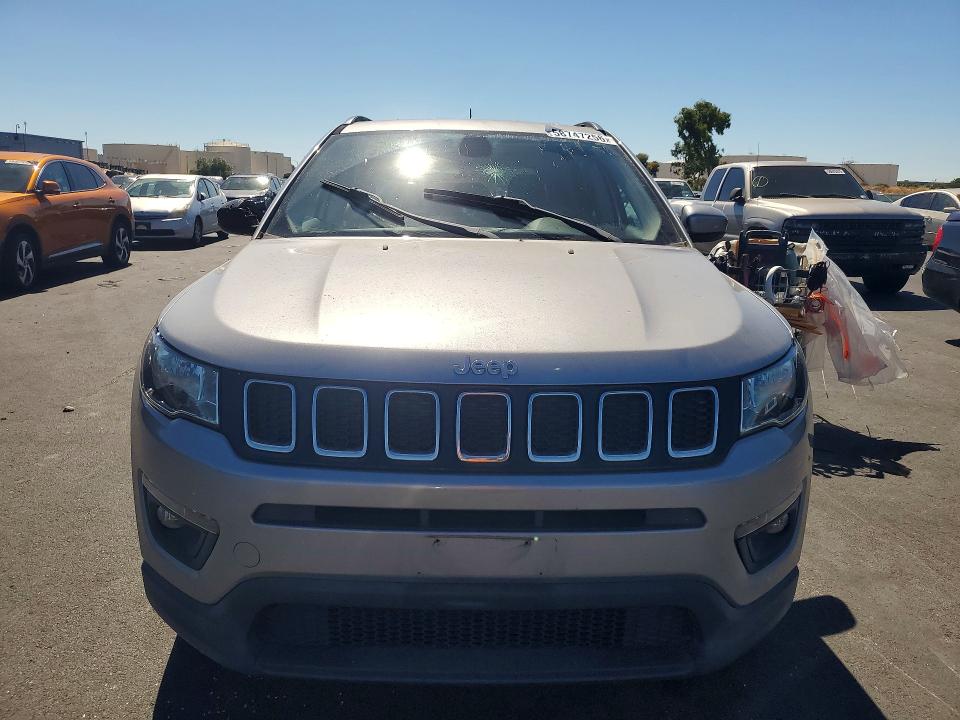 2018 Jeep Compass მანქანა იყიდება აუქციონზე, vin: 3C4NJCBB4JT194619, აუქციონის ნომერი: 58747256