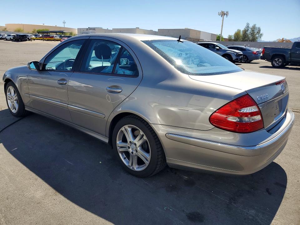 58485146 :رقم المزاد ، WDBUF70JX5A728488 vin ، 2005 Mercedes-benz E مزاد بيع