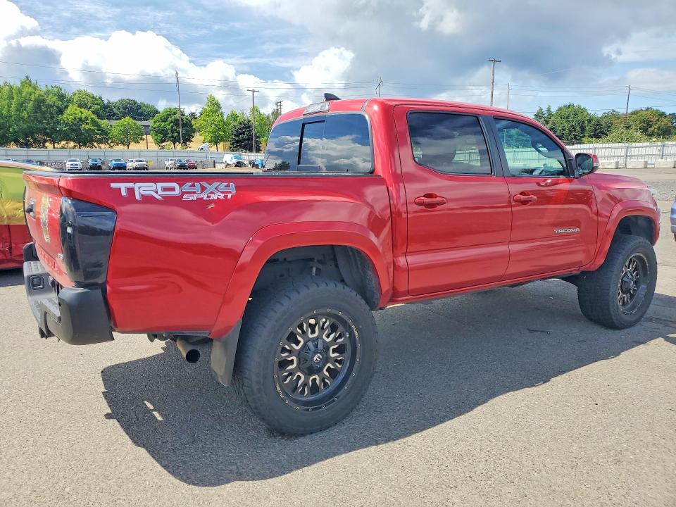 56640186 :رقم المزاد ، 3TMCZ5AN8JM128415 vin ، 2018 Toyota Tacoma مزاد بيع