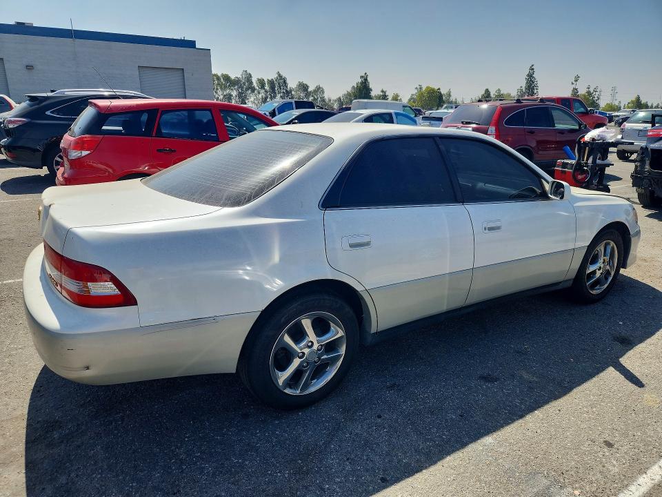 2000 Lexus Es მანქანა იყიდება აუქციონზე, vin: JT8BF28G1Y0242231, აუქციონის ნომერი: 55768726