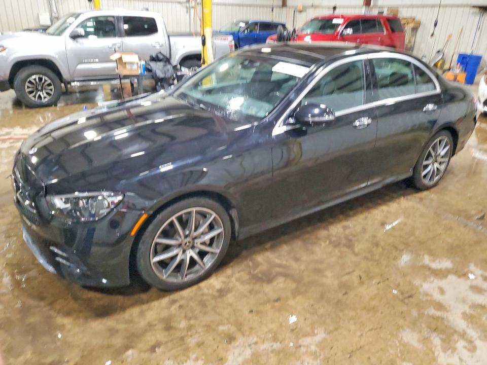 2021 Mercedes-benz E მანქანა იყიდება აუქციონზე, vin: W1KZF5KBXMA998035, აუქციონის ნომერი: 58567046