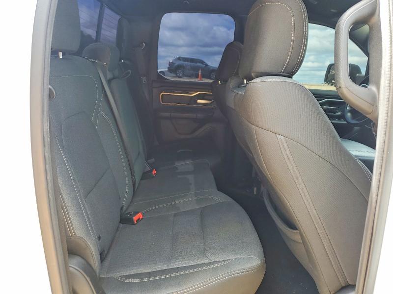 58325536 :رقم المزاد ، 1C6SRFBTXKN668104 vin ، 2019 Ram 1500 مزاد بيع