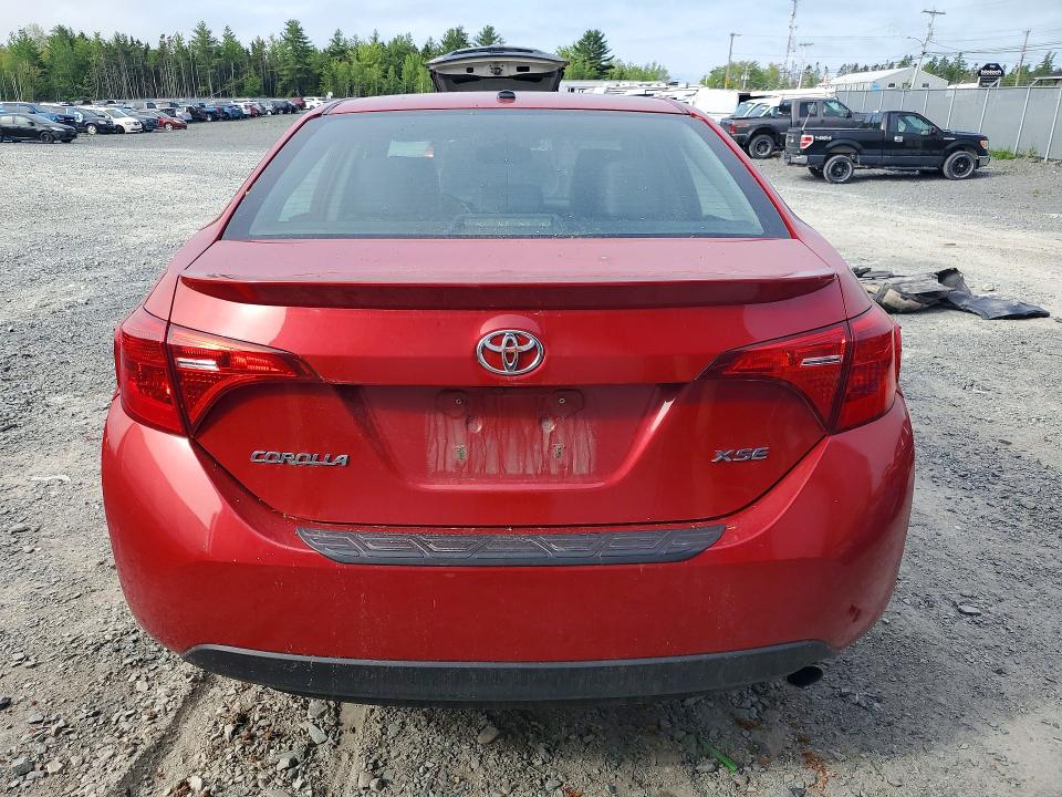 56945536 :رقم المزاد ، 2T1BURHE0HC857812 vin ، 2017 Toyota Corolla مزاد بيع