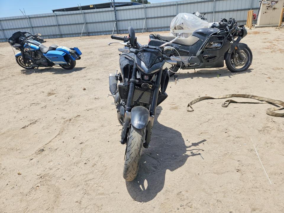 55620176 :رقم المزاد ، MH3RH28Y1SK001057 vin ، 2025 Yamaha Mtn320 مزاد بيع