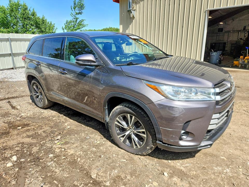 2019 Toyota Highlander მანქანა იყიდება აუქციონზე, vin: 5TDBZRFH1KS722495, აუქციონის ნომერი: 56312426