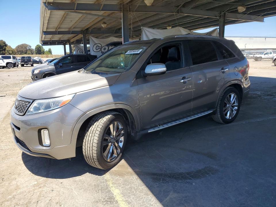 56856836 :رقم المزاد ، 5XYKW4A71FG574538 vin ، 2015 Kia Sorento مزاد بيع