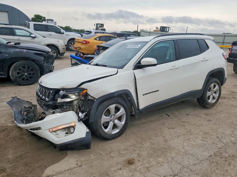 58534626 :رقم المزاد ، 3C4NJDBBXJT392367 vin ، 2018 Jeep Compass مزاد بيع